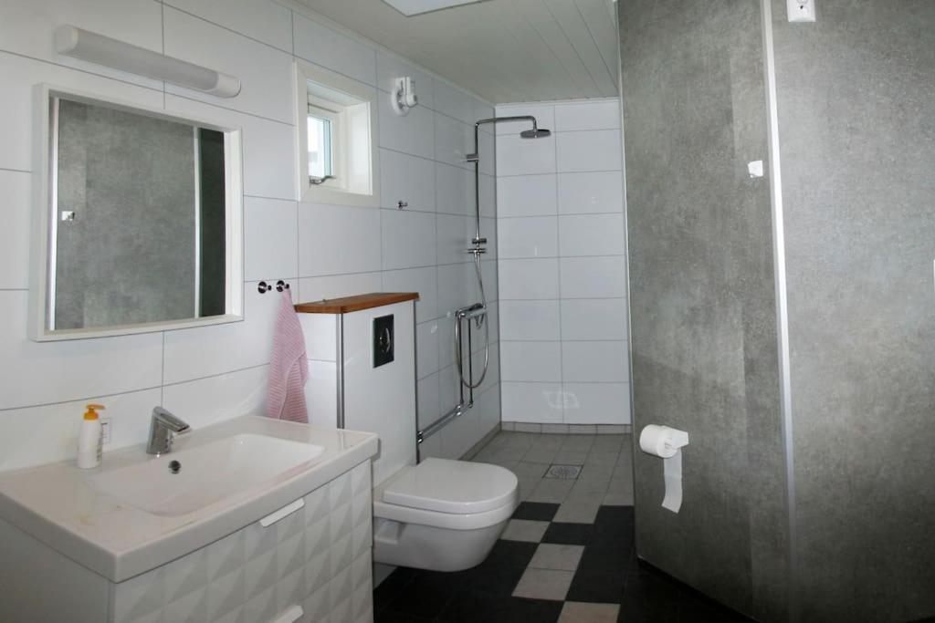Nesseby Guesthouse Varangerbotn Exterior photo